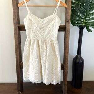 Talula Debutante dress sz 4
